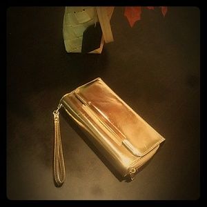 Gold wristlet